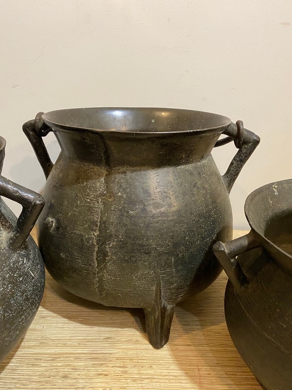 A Mid to Late 17th English Century Bronze Cauldron-nick-jones-img-9218-main-637723043705486401.jpeg