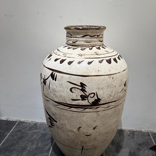 C1800 A Rare Chinese Storage Pot From Cizhou