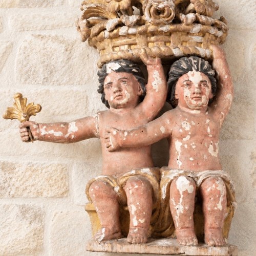 Carving, The Twins