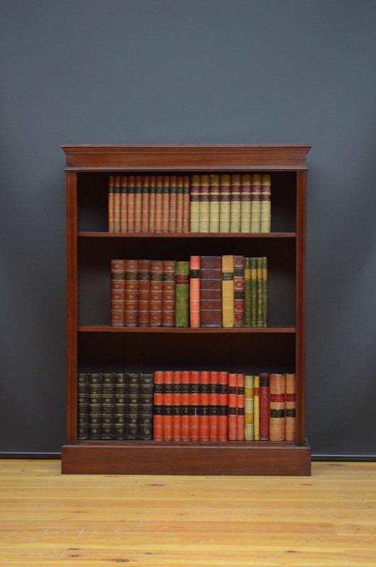 Late Victorian Open Bookcase In Mahogany-nimbus-antiques-0-1-main-637992971118361132.jpeg