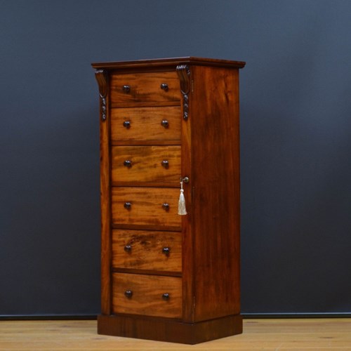 English William IV / Early Victorian Wellington Chest In Mahogany