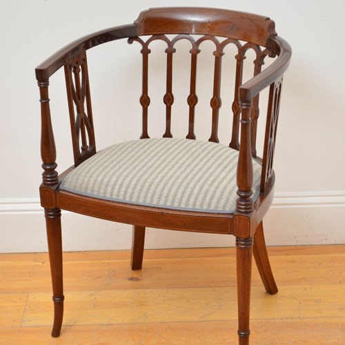 Edwardian Mahogany Tub Chair