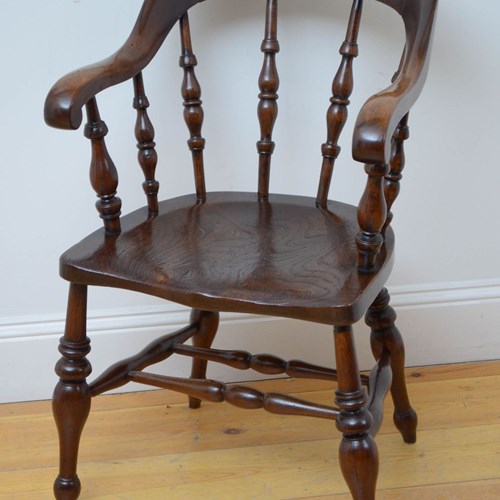 Late Victorian Elm Office Or Desk Chair