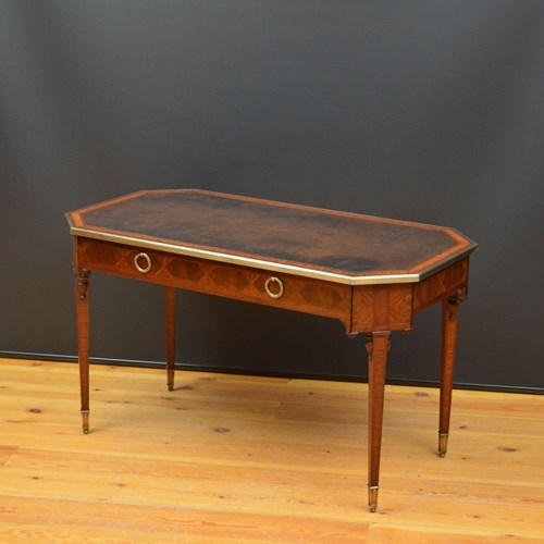 Superb Quality Antique Writing Table