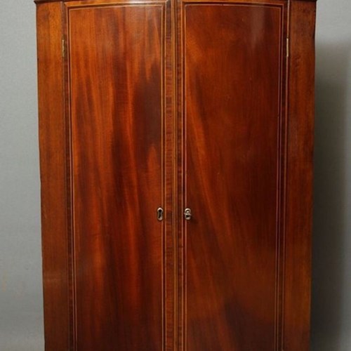 Regency Corner Cupboard In Mahogany