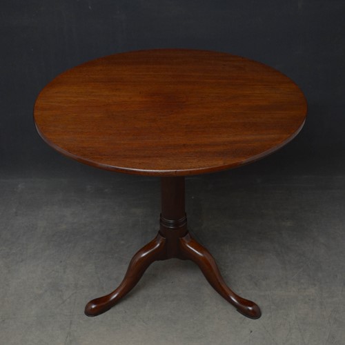 Georgian Mahogany Tilt Top Table