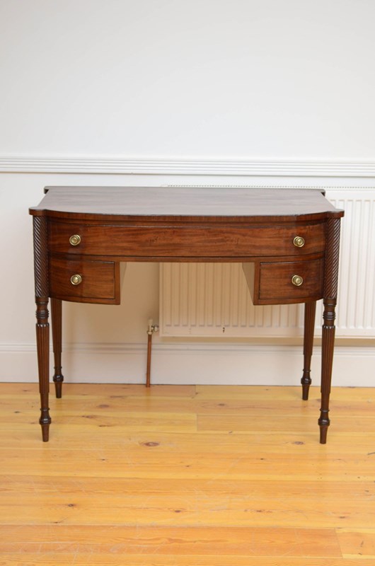 Fine Georgian Dressing Table / Sideboard-nimbus-antiques-1-2-main-638084500151437443.jpeg