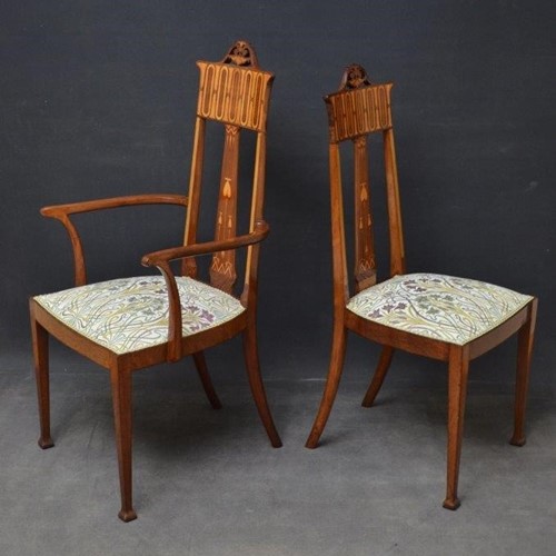 Pair of Art Nouveau Chairs in Mahogany