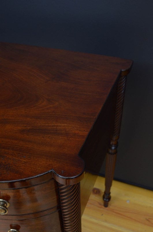 Fine Georgian Dressing Table / Sideboard-nimbus-antiques-7-9-main-638084500603314108.jpeg