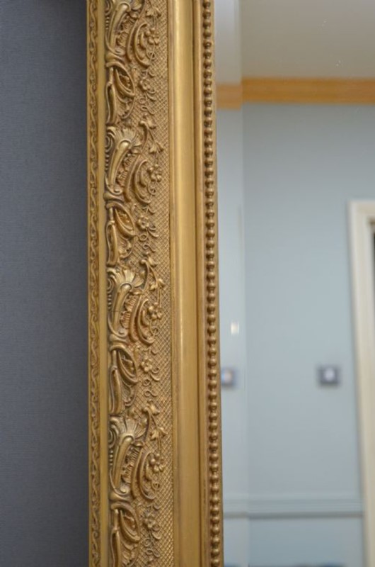 A Very Decorative Gilt Mirror-nimbus-antiques-dealer-nimbus-full-1543843592336-6258306419-m1ztjoyfcwqbhcx1-main-637729227434165308.jpg