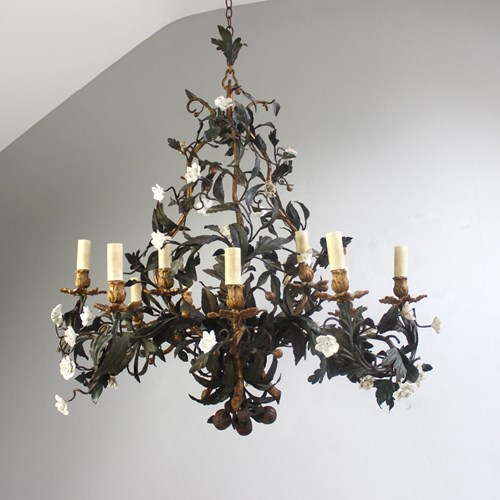 Magnificient Italian Antique Chandelier With Leaves And Flowers