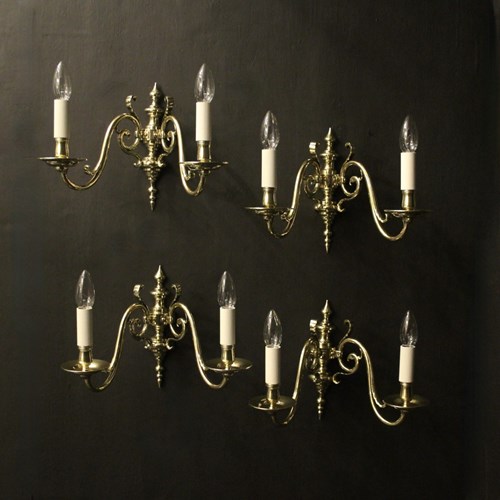 Flemish Set Of 4 Brass Antique Wall Lights