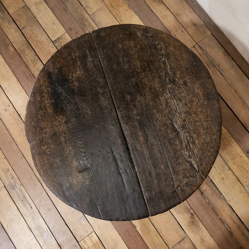 An 18th Century Oak Cricket Table-pappilon-dsc-0736-main-637971155785252230.jpg