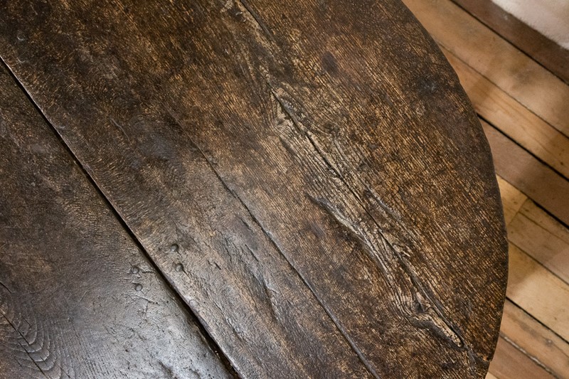 An 18th Century Oak Cricket Table-pappilon-dsc-0738-main-637971155799002418.jpg