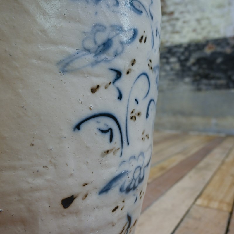 A Large 19Th Century Blue And White Ovoid Ceramic Jar - Cizhou Wear-pappilon-dsc-1201-main-638082893027731080.jpg