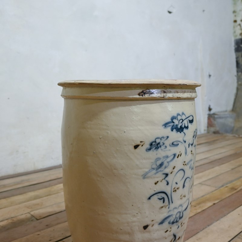 A Large 19Th Century Blue And White Ovoid Ceramic Jar - Cizhou Wear-pappilon-dsc-1205-main-638082893053512368.jpg