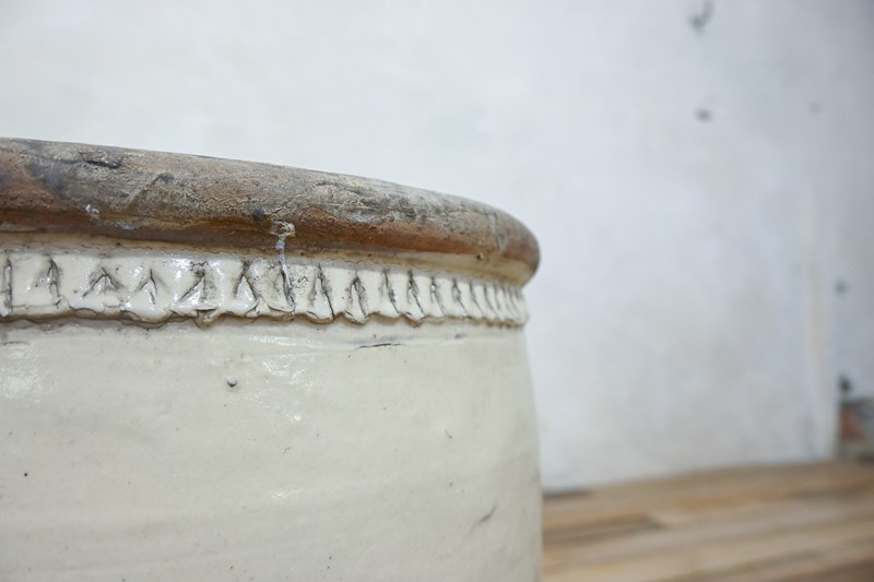 Large Ming Dynasty Cizhou Wear Ovoid Ceramic Planter - Vessel-pappilon-dsc-1256-main-638082853373767136.jpg