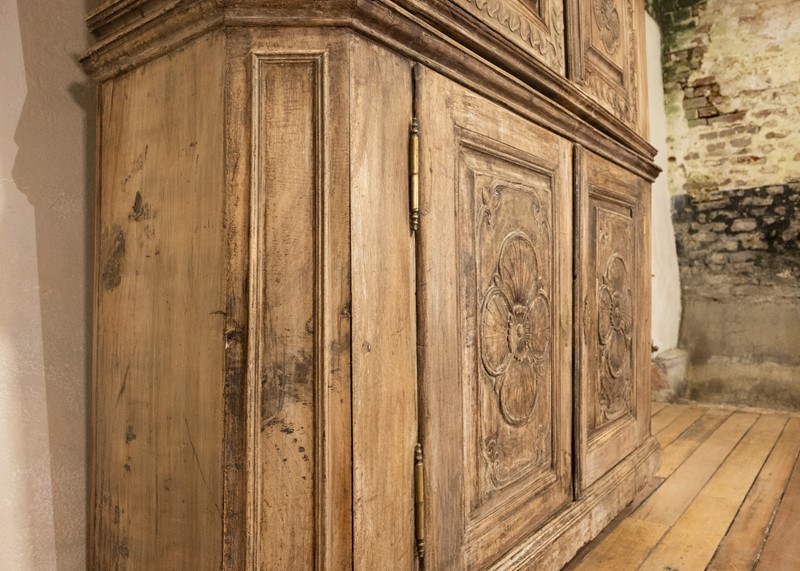A Mid 18th Century French Walnut Cupboard - Alsace-pappilon-dsc-1895-main-637717160951981027.jpg