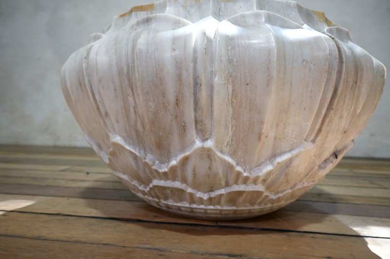 A Very Large Late 20th Century Marble Planter  -pappilon-dsc-9043-main-637926126183831100.jpg
