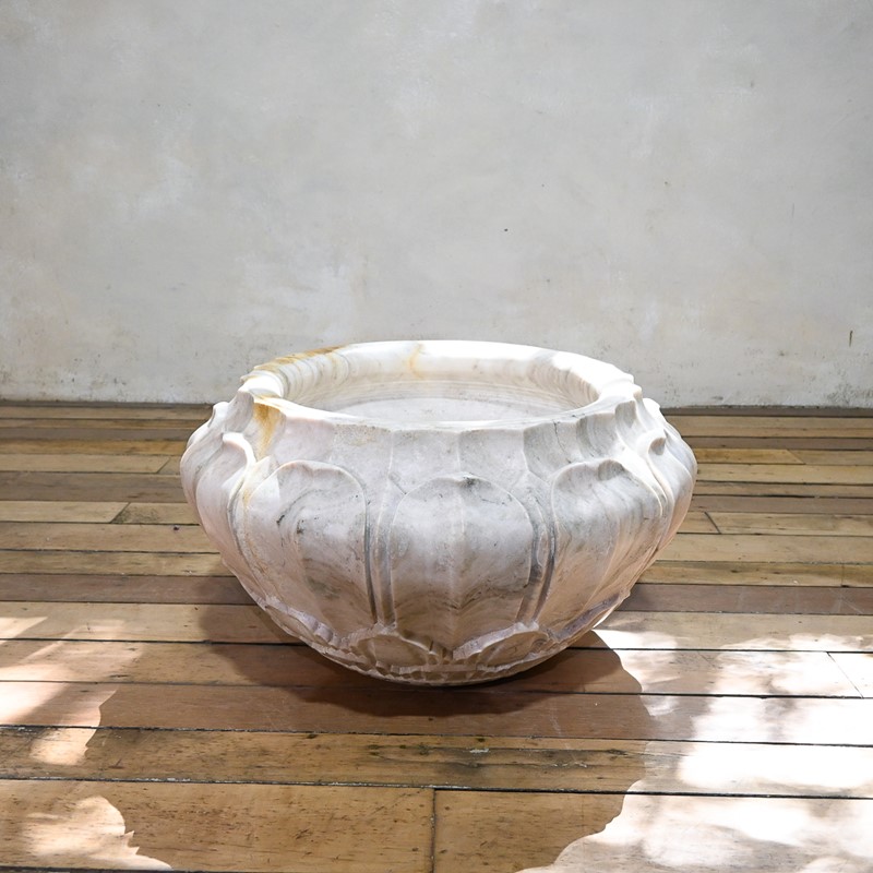A Very Large Late 20th Century Marble Planter  -pappilon-dsc-9056-main-637926126210393070.jpg
