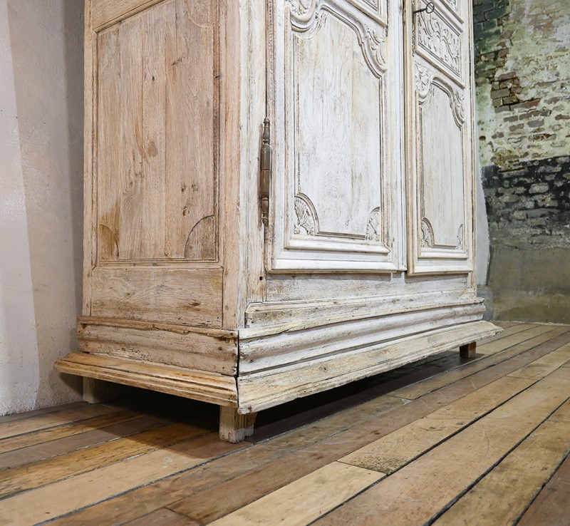 18Th Century French Bleached Oak Armoire -pappilon-dsc-9616-main-637943548154203172.jpg