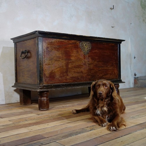 A Large 19Th Century Indo Dutch Chest - Trunk 