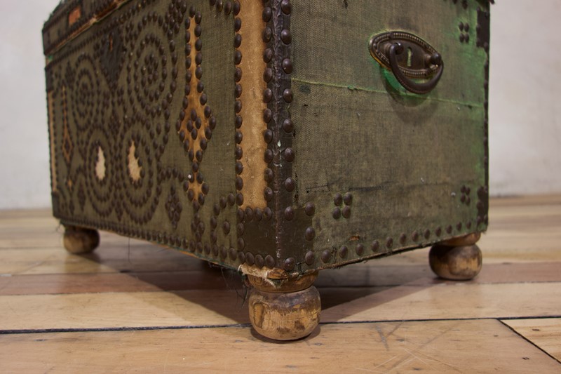 A Small 19Th Century French Studded Chest - Trunk-pappilon-fullsizeoutput-50aa-main-637541248714441602.jpg