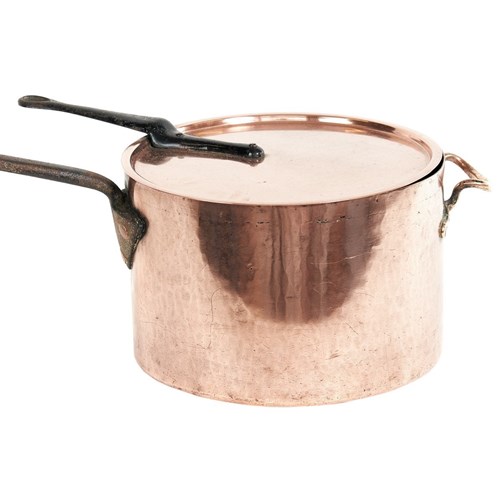 Large Georgian Copper Saucepan With Lid