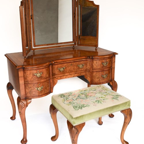 Queen Anne Style Burr Walnut Dressing Table C.1930