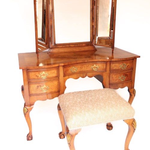 Walnut Queen Anne Style Dressing Table Circa 1930S