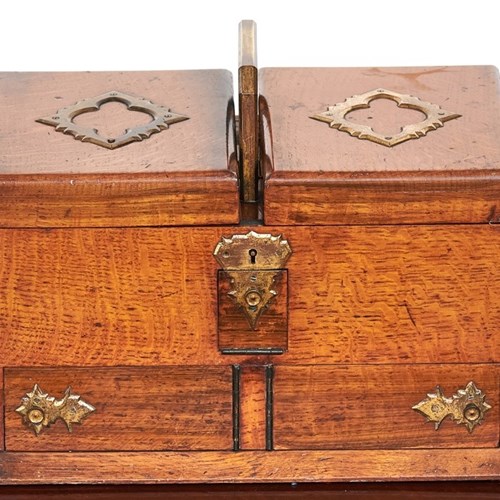 Late Victorian Oak Aesthetic Movement Cigar Box 