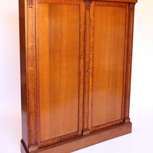 W1V Period Oak 2 Door Cupboard 1830...