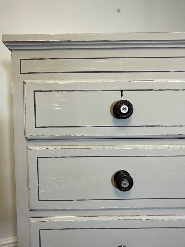 Painted Chest Of Drawers-payne-co-bc2ae9b5-2223-4837-a2c5-501e0415f8a5-main-637801320809700654.jpeg