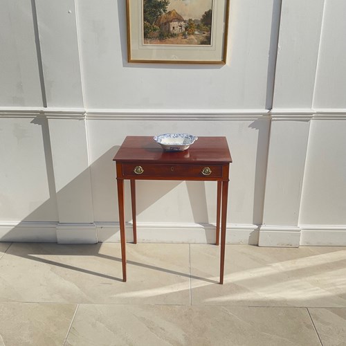 Small Mahogany Side Table 