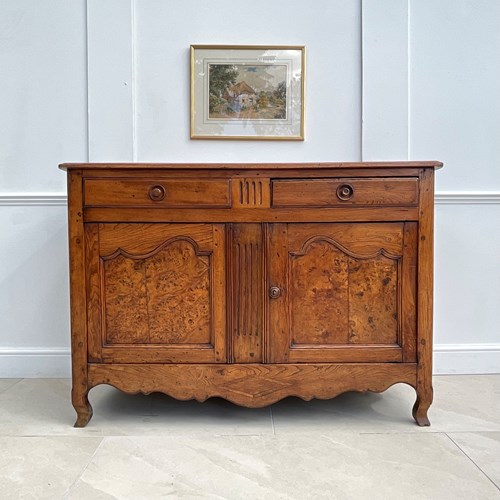 Burr Ash Buffet