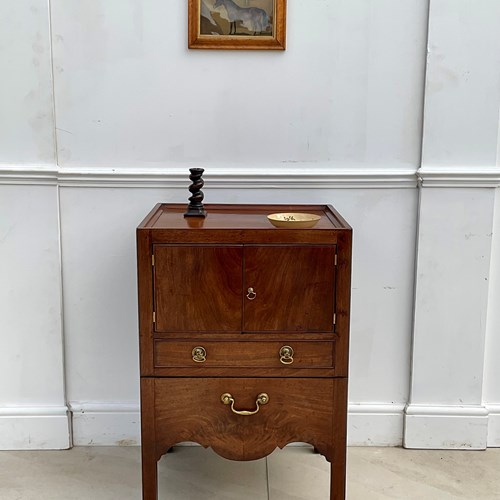 Georgian Mahogany Bedside Table 