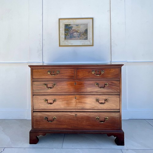 Excellent Quality Mahogany Chest Of Drawers 