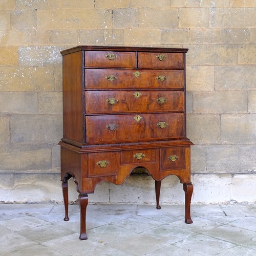 17Th Century Chest Of Drawers On Stand