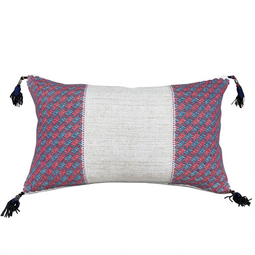 Pomak Cushion With Tassels