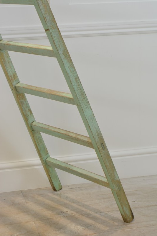 Original Painted Ladders-phoenix-antiques-dsc-0011-main-637784483481564398.JPG