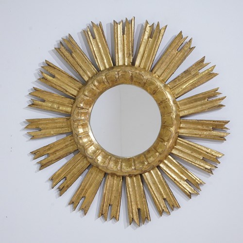 Single Ray Sunburst Mirror. 