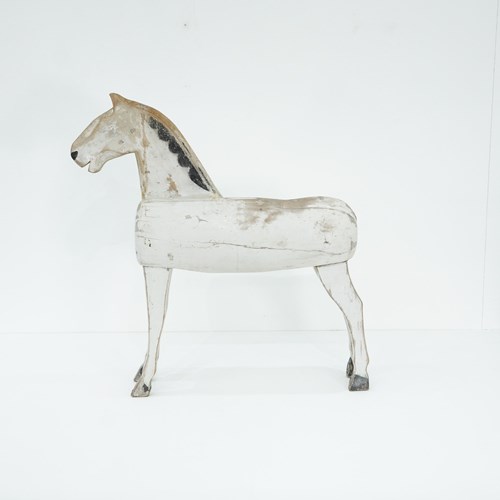 Naive Wooden Horse