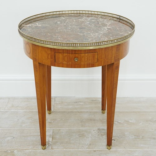 Circular Table