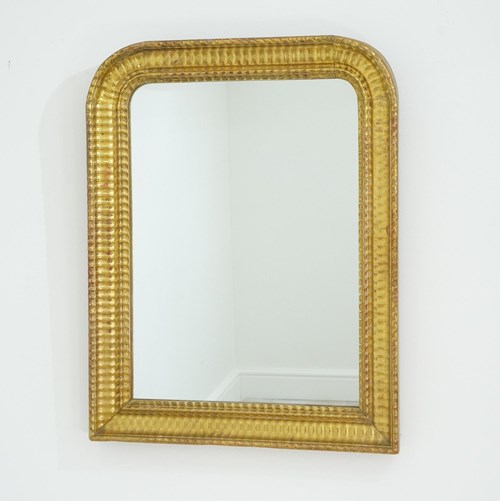 Ripple Edge Wall Mirror