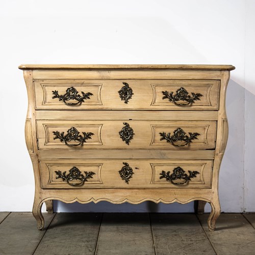 Bleached Cherry Bombe Commode