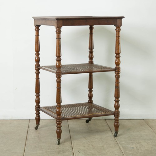 Etagere