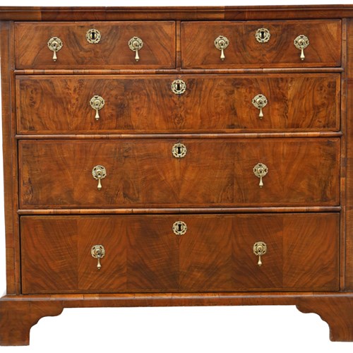Antique Fine Quality 18Th Century Figured Walnut Chest Of Drawers