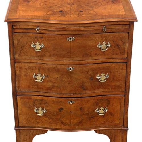 Antique C.1920 Georgian Revival Burr Walnut Serpentine Chest Of Drawers Quality