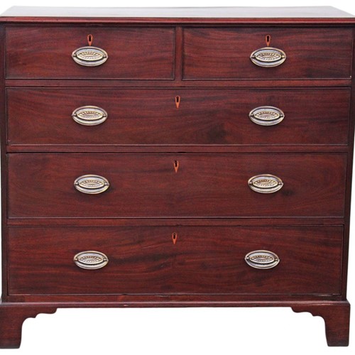 Georgian mahogany chest of drawers 