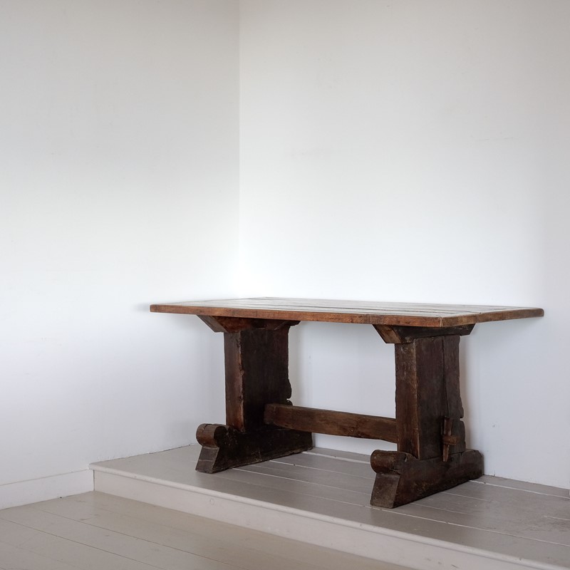 Antique Oak Console Table-puckhaber-decorative-antiques-chunky-oak-console-1-main-638011859282484059.jpg